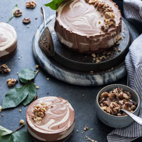 Black Bottomed Chocolate Vanilla Swirl Cheesecake