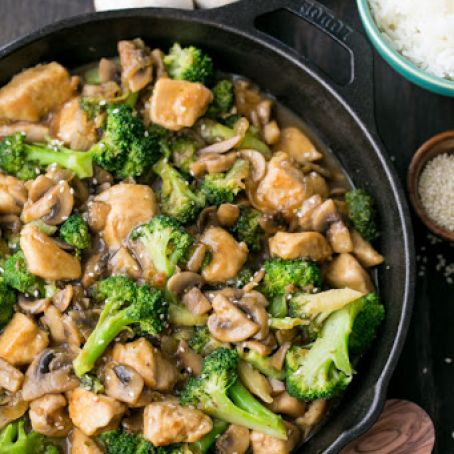 Chicken Broccoli and Mushroom Stir Fry