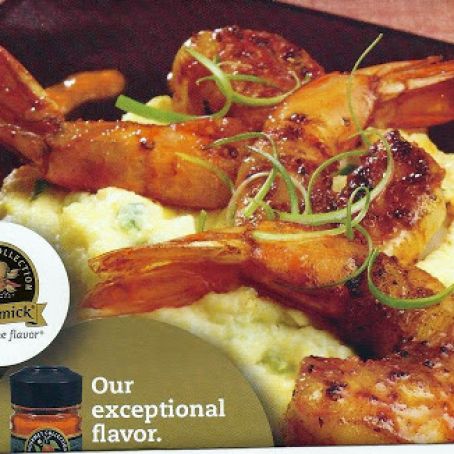 SMOKED PAPRIKA SHRIMP WITH POBLANO POLENTA AND RED PEPPER AGAVE SAUCE