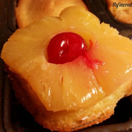 mini pineapple upsidedown cakes