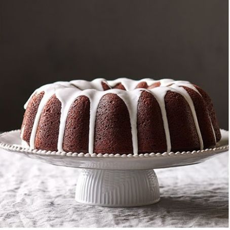 CLASSIC CHOCOLATE BUNDT CAKE