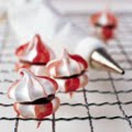 Peppermint Meringues with Chocolate Filling