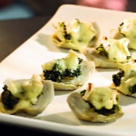 SPINACH & BRIE TOPPED ARTICHOKE HEARTS