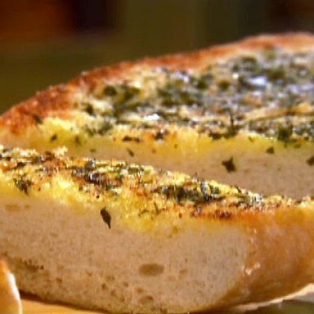 Zesty Roasted Garlic Bread*