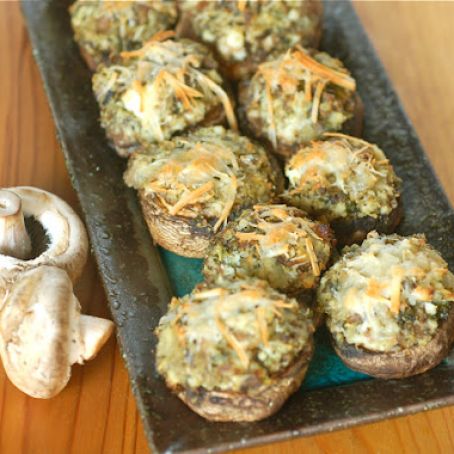stuffed mushrooms – with pesto, farmer’s cheese and broccoli
