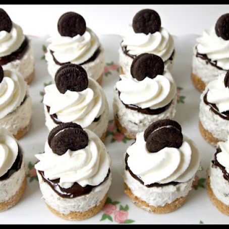 Oreo Cookies and Cream Cheesecake