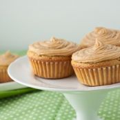 Grain-free Carrot Cupcakes with Dairy-free ‘Cream cheese’ Buttercream