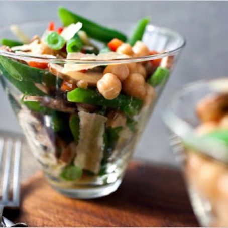 GREEN BEAN SALAD w/CHICKPEAS & MUSHROOM