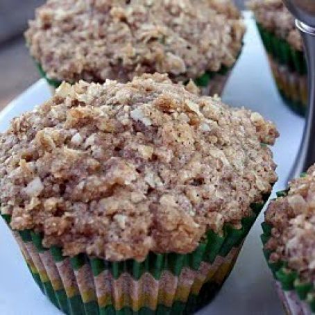 Whole Wheat and Oat Zucchini Muffins with Cinnamon Streusel Topping