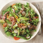 Garden Lettuce Salad with Skirt Steak, Avocado & Toasted Pumpkin Seeds