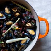 Mussels with Chinese Sausage and Ginger Beer