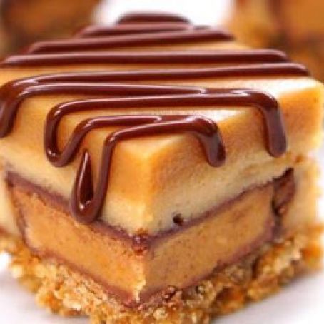 Peanut Butter Cup Cheesecake Bites