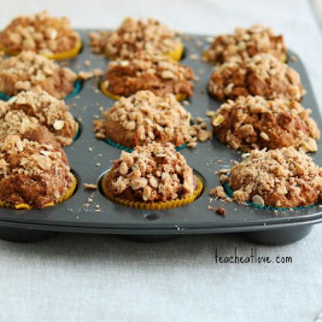 Whole Wheat Pumpkin Streusel Muffins