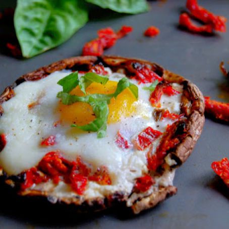 Portobello Baked Eggs with Sun Dried Tomatoes