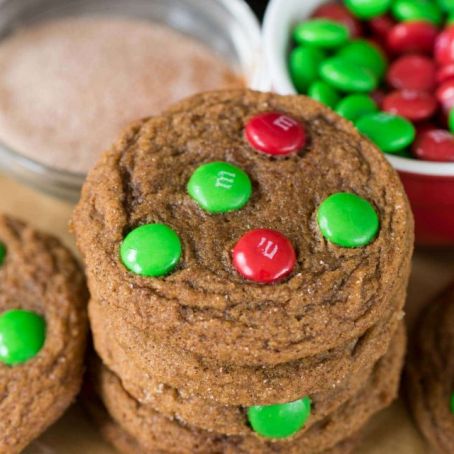 CHRISTMAS MOLASSES COOKIES