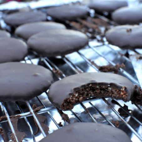 Paleo Thin Mint Cookies