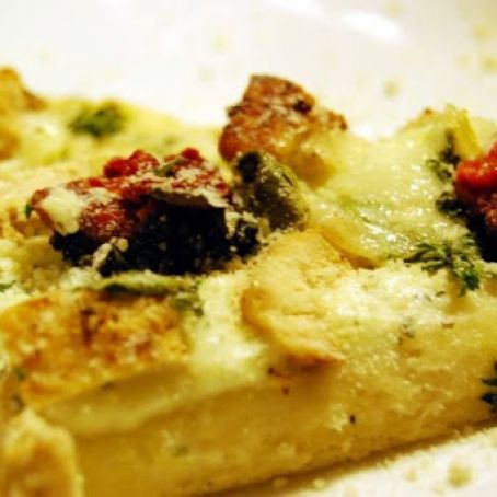 Chicken Ranch, Sundried Tomato and Spinach Pizza