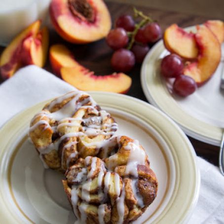 Sausage Filled Cinnamon Roll Monkey Bread
