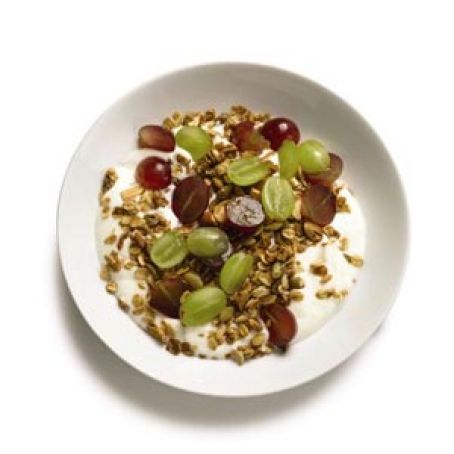 Yogurt with Grapes and Granola