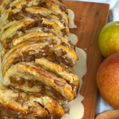 Apple Cinnamon Pull Apart Bread