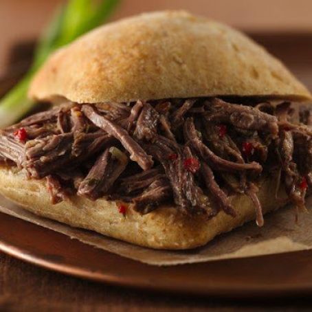 Slow Cooker Tangy Italian Beef Sandwiches