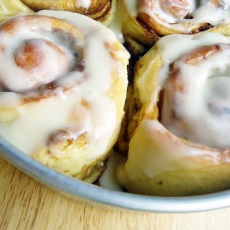 Main Street Bakery Cinnamon Rolls (Disney)