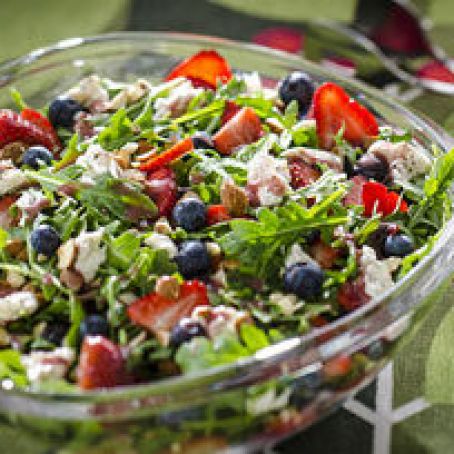 Berry & Arugula Salad with Peppery Cream Cheese