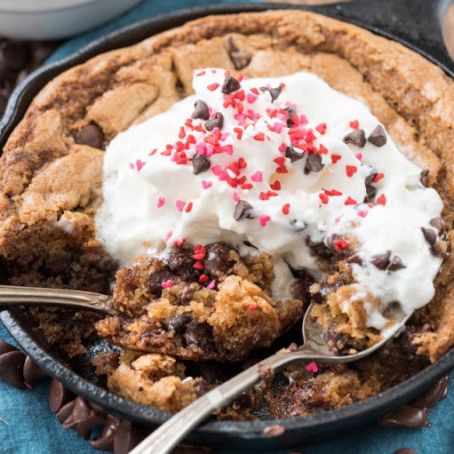 Chocolate Chip Skillet Cookie (small batch)