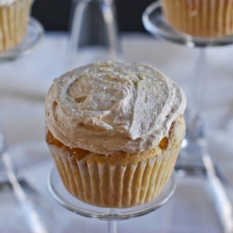 Caramelized Pineapple Cupcakes