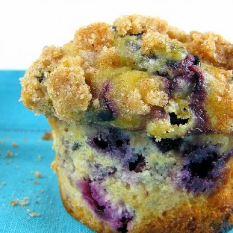 Blueberry Muffins with Crumb Topping