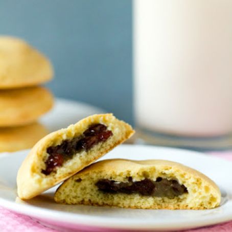 Filled Raisin Cookies
