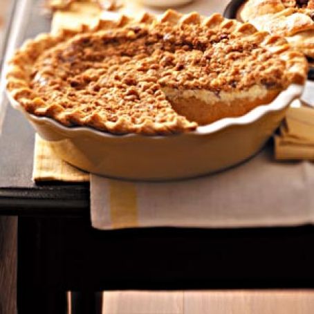 Walnut Streusel Pumpkin Pie