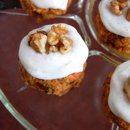 Carrot Cakes, Raw Mini  with Cinnamon Glaze