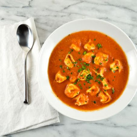 Tomato Tortellini Soup