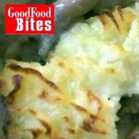 Chicken and field mushroom pie