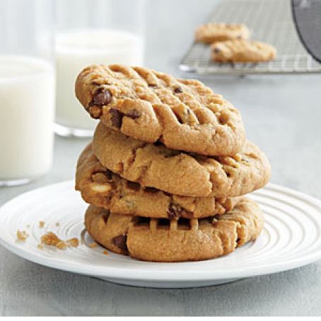 Gluten-Free Peanut Butter Chocolate Chip Cookies