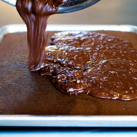 Chocolate Sheet Cake - Pioneer Woman's