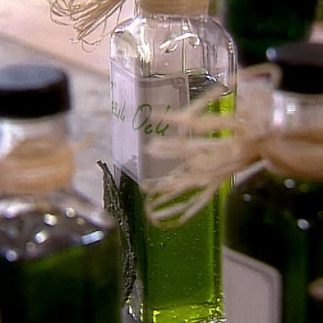 Basil Oil and Cinnamon Oil