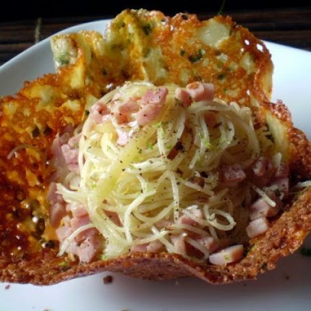 FETUCCINI EN CANASTA DE QUESO