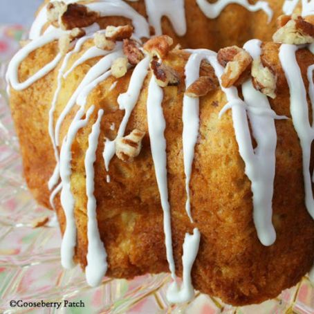 Sweet Hummingbird Cake********