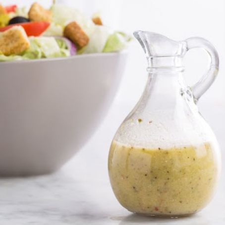 Copycat Olive Garden Salad Dressing