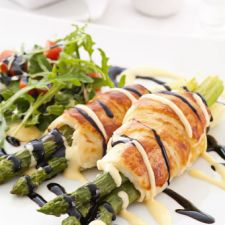 Pastry-Wrapped Asparagus with Hollandaise Sauce