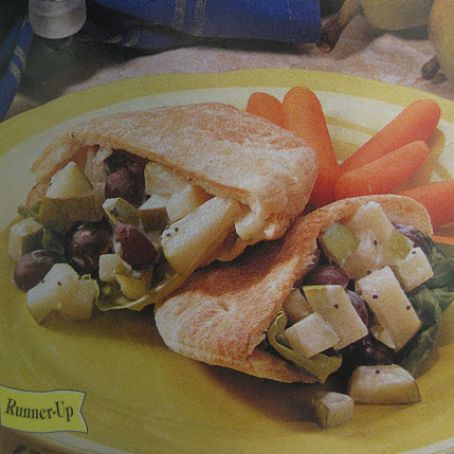 Pear Waldorf Pitas