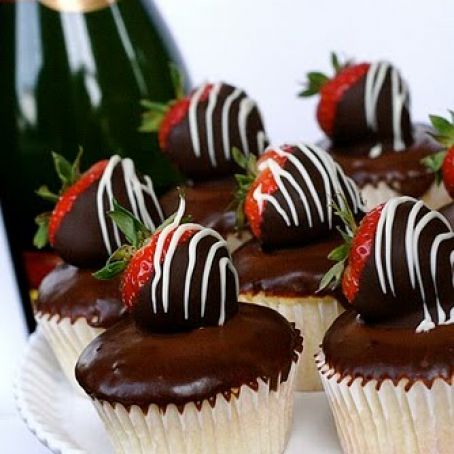 Strawberry Champagne Cupcakes