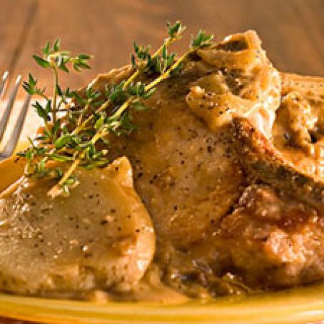 Old Fashioned Crockpot Smothered Pork Chops