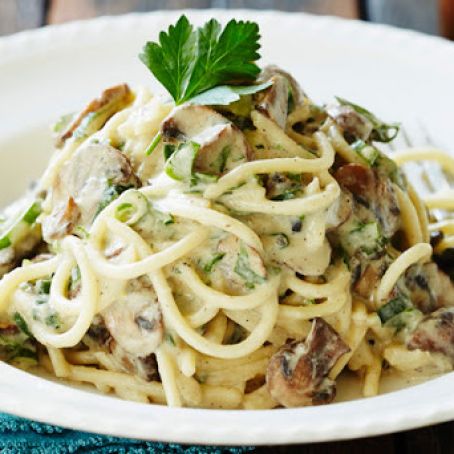 Creamy Mushroom Spaghetti