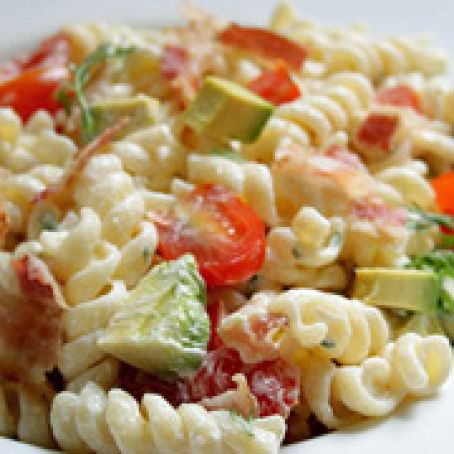 Avocado, Bacon & Tomato Summer Salad W/Dill Dressing