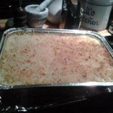 Mac & Cheese with crunchy topping & mix ins