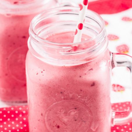 STRAWBERRY JULIUS RECIPE (4 INGREDIENTS)