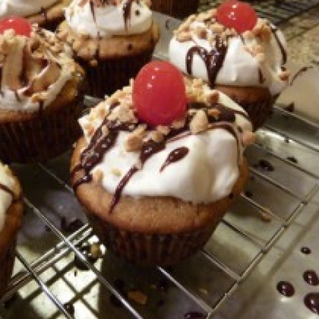 Banana Split Cupcakes